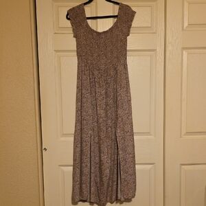 Chic Floral Maxi Dress in Brown